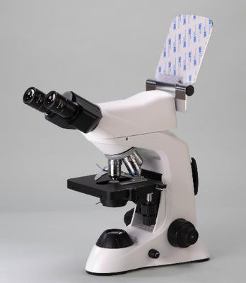 4 microscopio biologico del laboratorio di posizione 40X con la fase meccanica