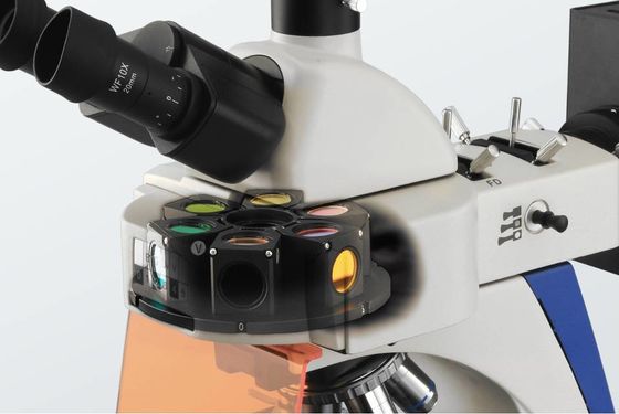 Posizione di polarizzazione integrata del microscopio biologico 4 del laboratorio del campo scuro